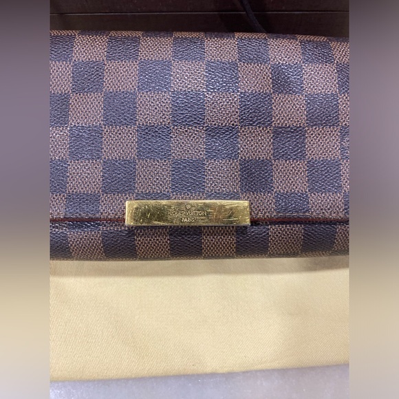 Authentic Louis Vuitton Favorite PM Damier Ebene Crossbody Purse - Picture 3 of 13